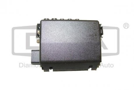 Корпус блока предохранителей Skoda Octavia (96-10)/VW Golf (97-05)/Audi TT (99-06) DPA 89370158802 (фото 1)