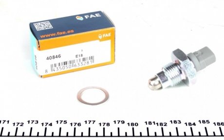 Датчик увімкнення заднього ходу Toyota Camry/Corolla/Rav 4 84- (M18x1.5) FAE 40846 (фото 1)