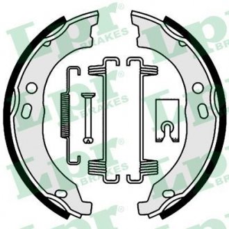 Тормозные колодки барабанные LPR 01003