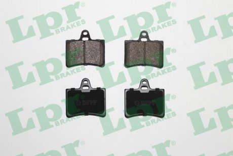 Тормозные колодки LPR 05P800