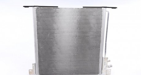 Радиатор кондиціонера MB Vito (W638) -03 MAHLE / KNECHT AC 212 000S (фото 1)