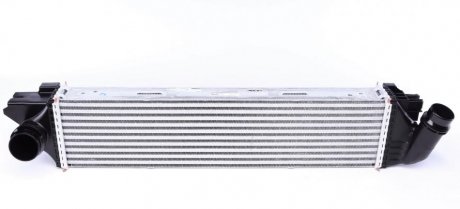 Радиатор інтеркулера Opel Vivaro 1.6 CDTi/Renault Trafic 16 dCi 14- (650x157x64) MAHLE / KNECHT CI 31 000P (фото 1)