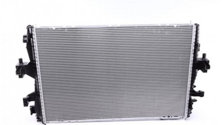 Радиатор охлаждения двигателя MAHLE / KNECHT CR 585 000P (фото 1)