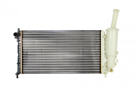 Радиатор охолоджування NISSENS 61881 (фото 1)