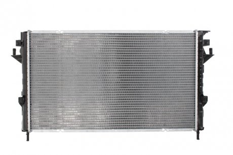 Радіатор охолоджування NISSENS 637666