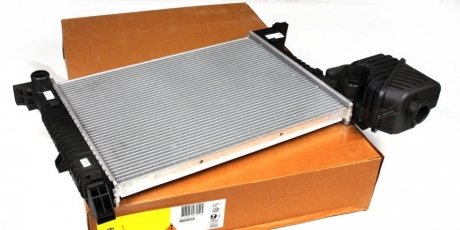 Радиатор охолодження MB Sprinter 2.3D 95- NRF 50559 (фото 1)