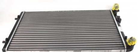 Радиатор охлаждения двигателя AUDI A3 96- (пр-во) NRF 509529A (фото 1)