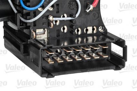 Перемикач комбінов. під кермом (фари індикатори) NISSAN KUBISTAR 08.03- Valeo 251586 (фото 1)