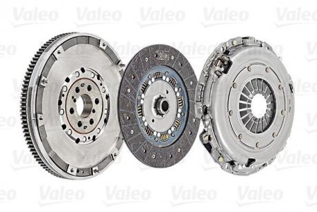 Демпфер + комплект зчеплення Opel Astra H/Vectra C 1.9 CDTI 04- (z=20/d=240) Valeo 836055 (фото 1)